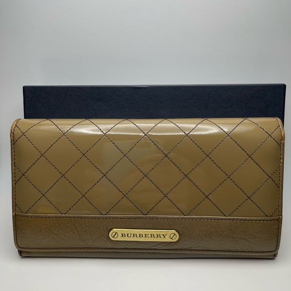 Burberry Brown Leather Long Wallet - Preowned - Picture 1 of 15